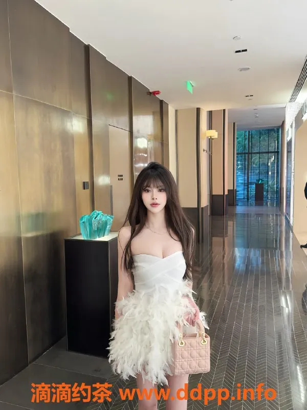 广州楼凤-天河梦栖大胸御姐，完美鸳鸯浴体验！