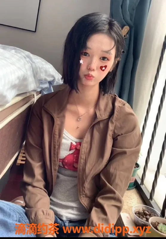 东莞楼凤-石龙湫小花 600一、1000二、2500夜，服务超赞