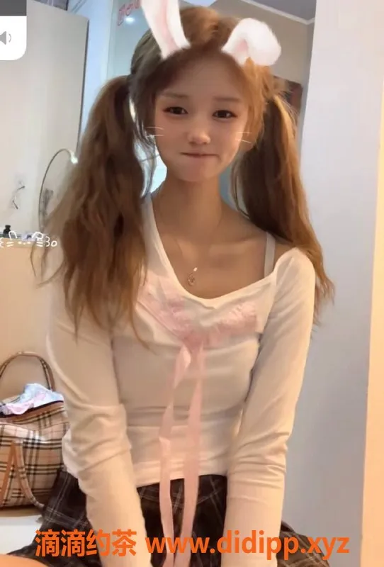 东莞楼凤-石龙湫小花 600一、1000二、2500夜，服务超赞