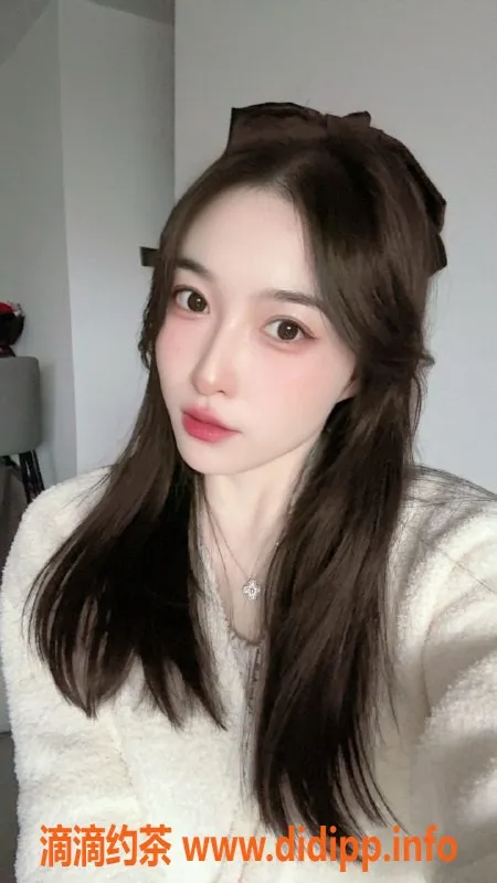 杭州楼凤-熙月 24岁 白肤170cm C罩杯 纯美陪浴服务