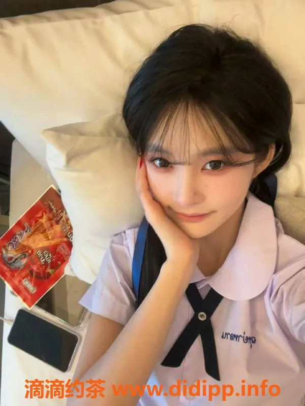 杭州上门服务-24岁小姐姐，车震、露出服务，千元起