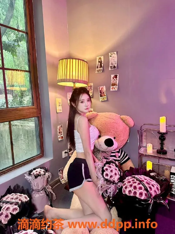 杭州上门服务-24岁小姐姐，车震、露出服务，千元起