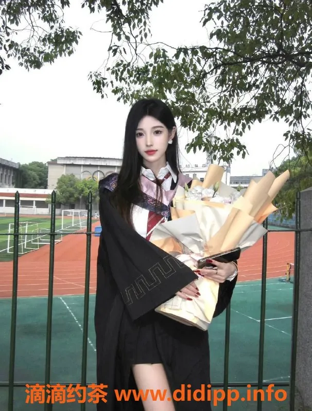 广州楼凤-天河瑶瑶：御姐大长腿，夜课仅需25PP