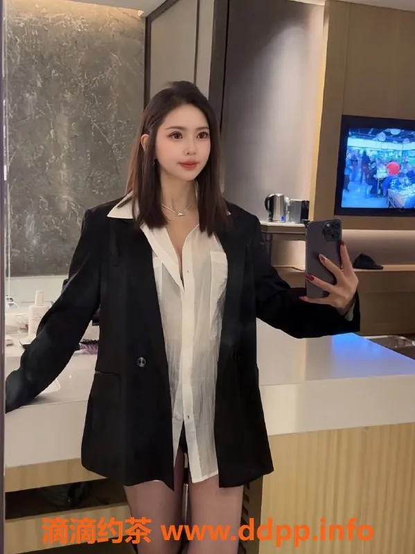 成都楼凤-成都萝莉学妹小鹅，超值服务等你来享