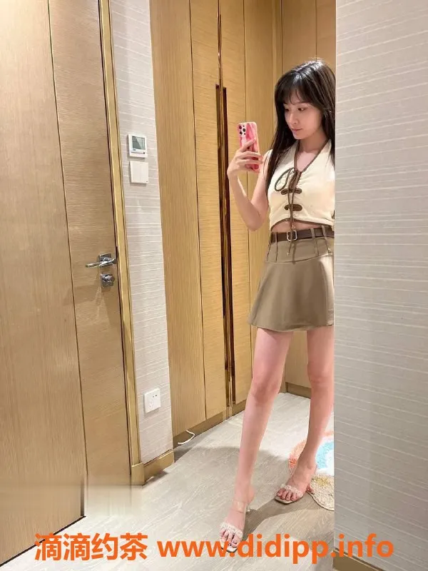 北京楼凤-草房七七，24岁，167cm，500p畅享C罩课程