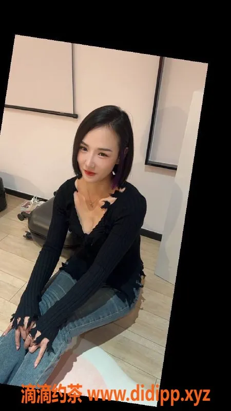 长沙楼凤-岳麓区小姨子，500p激情服务，带你享受极致体验