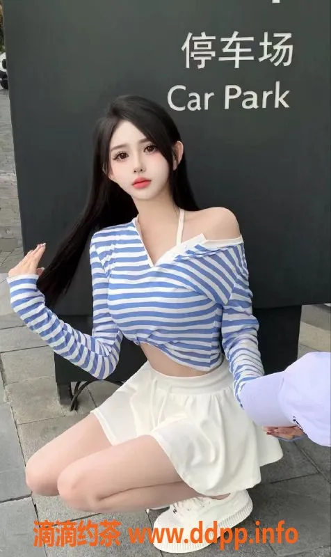 厦门楼凤-湖里新景园CC，24岁天然胸90，亲吻服务良好