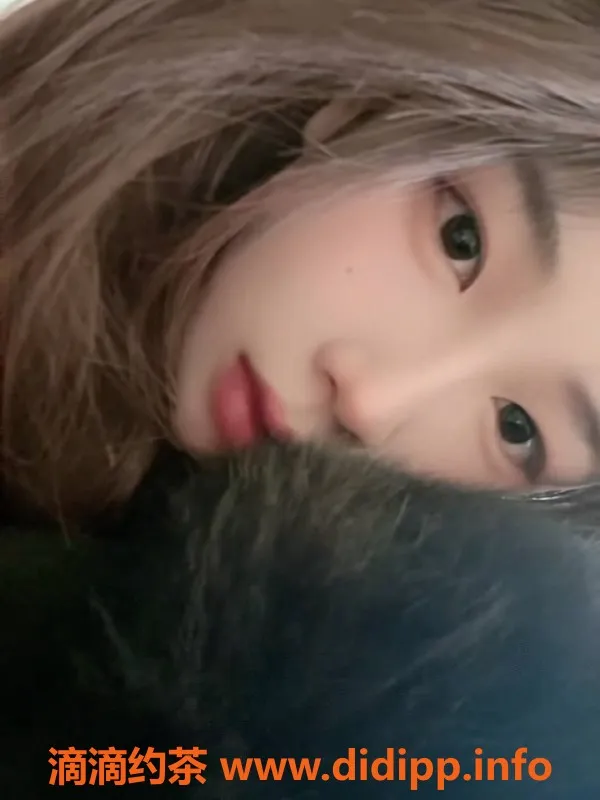 成都楼凤-成华区耐看美女，身高167，体重100斤