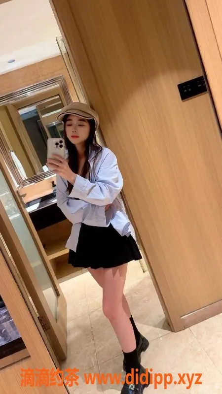 广州楼凤资源信息,黄浦嫩妹怡宝，性感蛇吻等你来体验