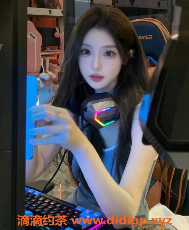 上海楼凤-长宁林洛洛：162CM高颜值大胸小姐，1500元起