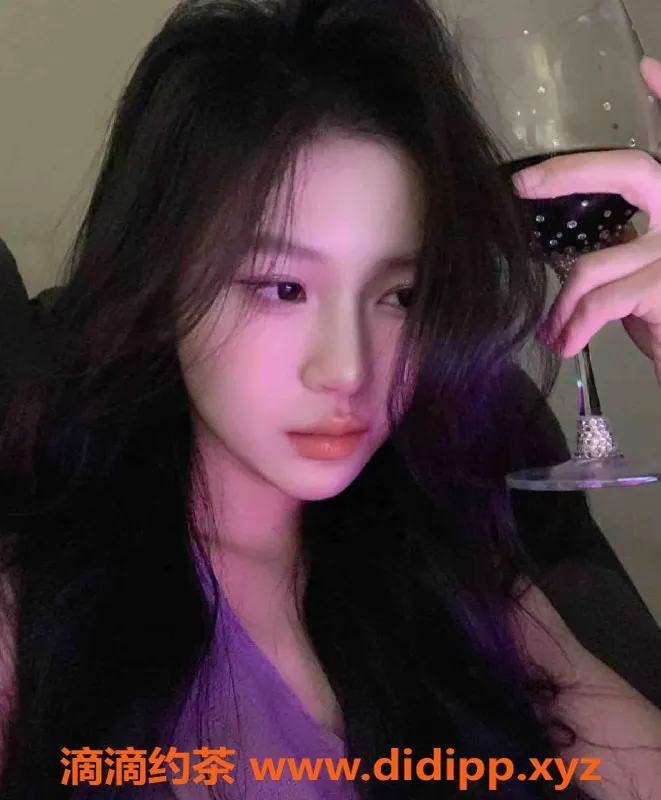 上海外围-浦东莹莹，中圈美女2600PP，放心选择