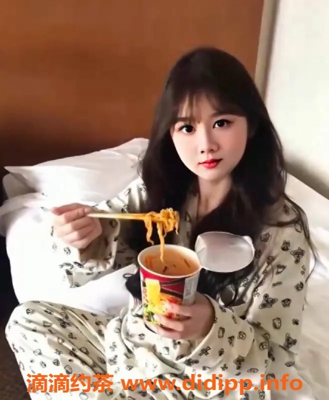 成都楼凤-成都高新区萌小喵，155cm D罩杯，超享受服务