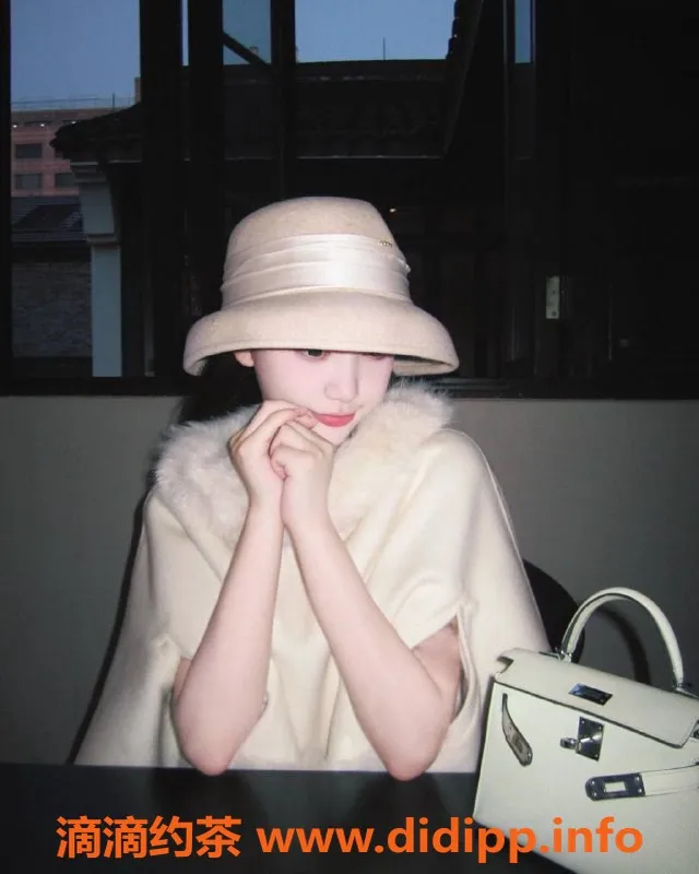 北京楼凤-朝阳甜妹沛沛，167cm，白皙皮肤，千元档