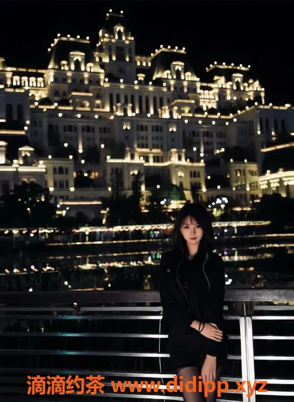 成都楼凤-成华区小精灵，颜值爆表，身高160，85斤