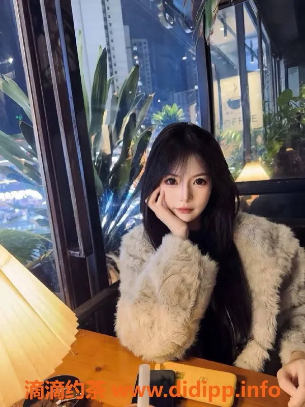 成都楼凤-成华区小精灵，颜值爆表，身高160，85斤