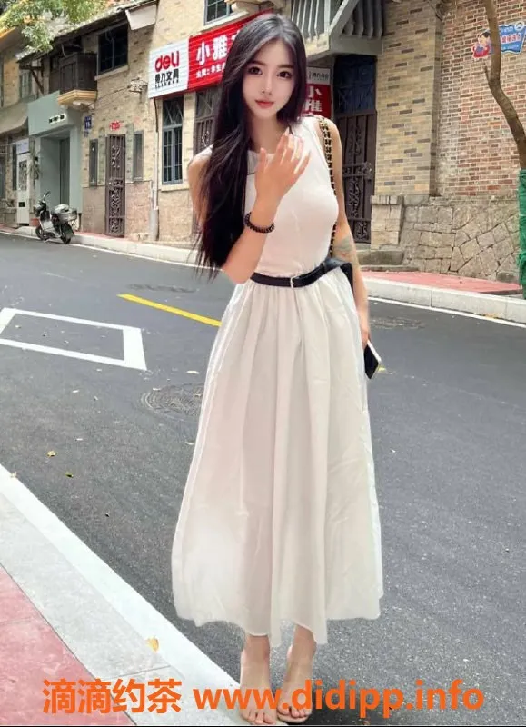 上海楼凤-浦东陈丹，171cm嫩妹，1200P起，胸C长腿服务