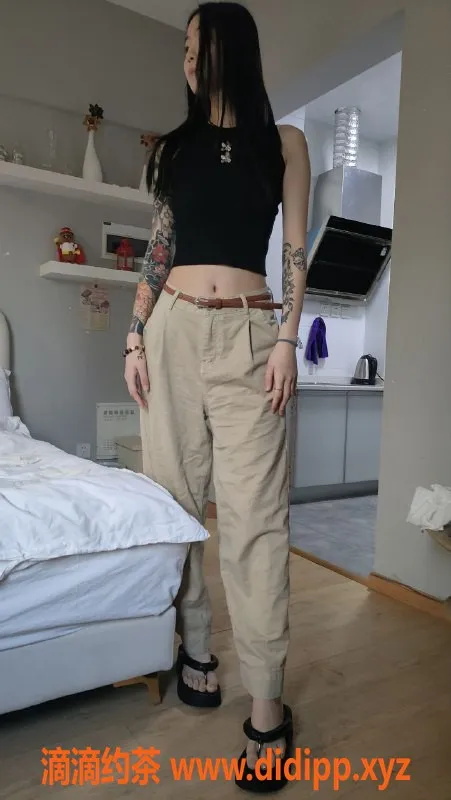 成都外围-成华区极品小沐，175大长腿，清纯可人