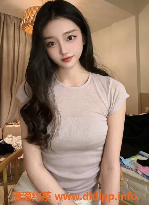 上海楼凤-普陀地区舞蹈生语梦，身高165，价格1400P