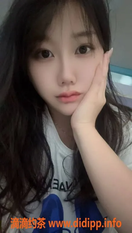 东莞楼凤-大岭山花花，热情服务，私聊即享