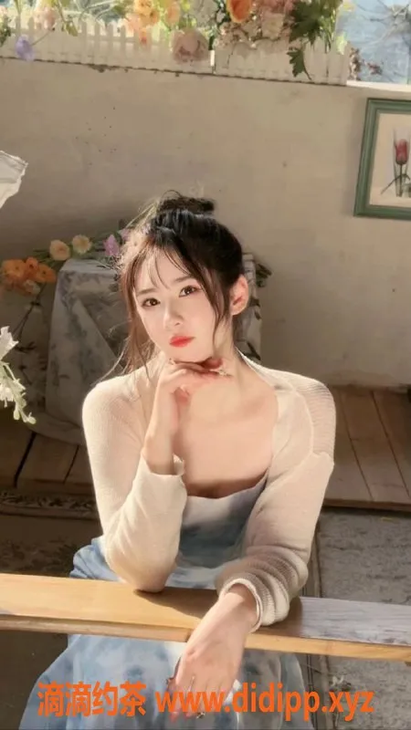 成都外围-乐乐：160cm少女，90斤，独特服务仅需600元