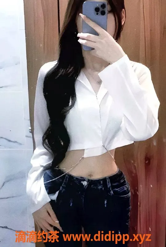 成都楼凤-塔子山果果，24岁170cm，104斤超级御姐