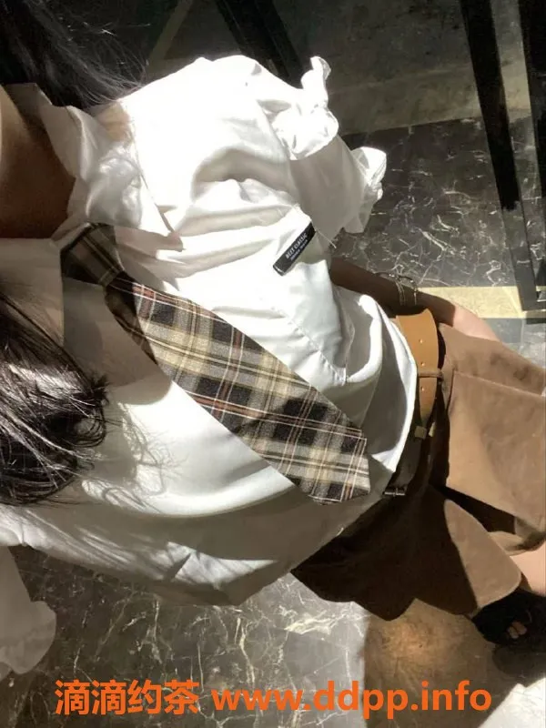 广州楼凤-天河源源，洗吹做服务，600起价