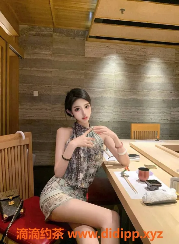 深圳楼凤-深圳叶灵儿，2200元私聊服务等你体验