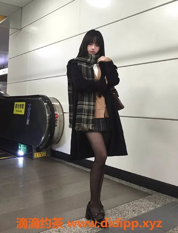 北京楼凤-21岁小萝莉，朝阳清新嫩妹，性价比超高