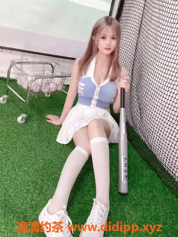 深圳楼凤-南山嫩姐熏儿，1500元制服服务等你体验