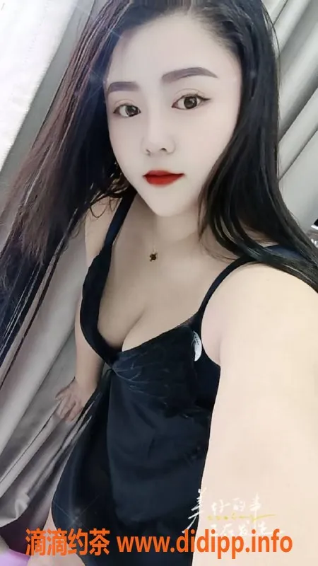 广州楼凤-黄埔御姐圆圆，500元体验大胸魅力