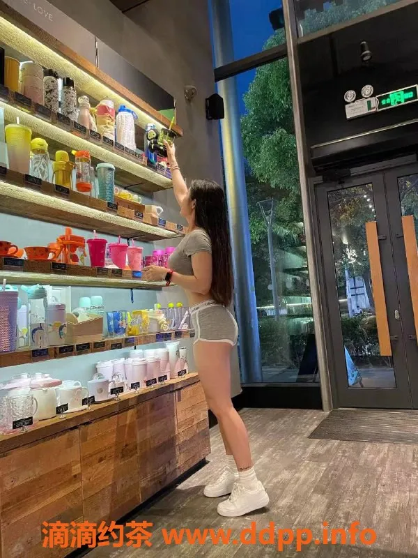 上海楼凤-杨浦嫩妹白茶，身高165，53斤，服务多样！