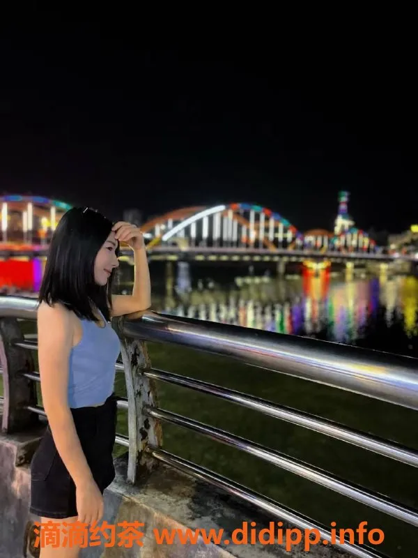 重庆楼凤-江北玖儿，6分身材，5米低价可体验