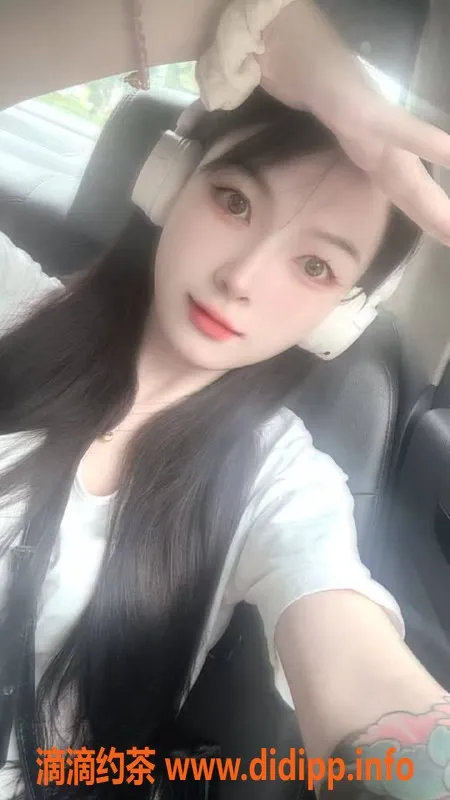 深圳楼凤资源信息,宝安区嫩姐芷若 700元制服服务体验