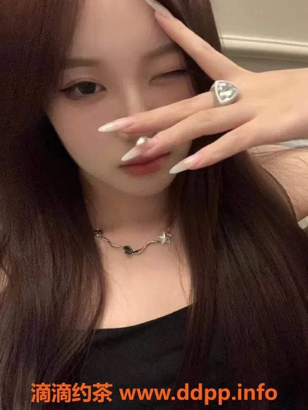 广州楼凤-黄埔嫩妹萌小小，700pp等你来体验