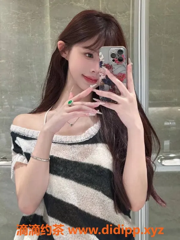 上海楼凤-普陀伊桃，165身高C罩杯，2000P