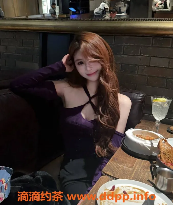 上海楼凤-普陀伊桃，165身高C罩杯，2000P