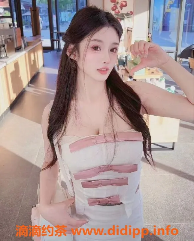 上海楼凤-浦东安妮，165cm D罩杯大胸美女，1300P起