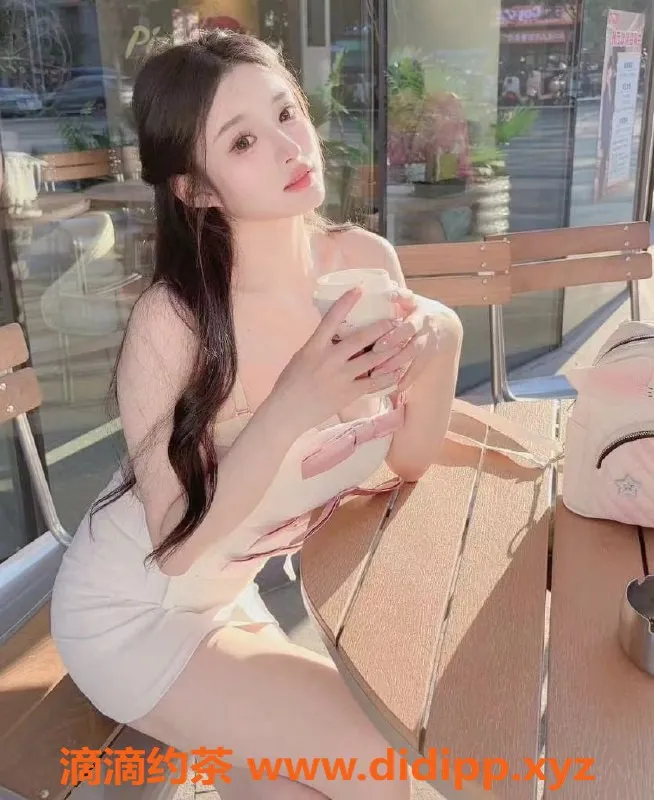 上海楼凤-浦东安妮，165cm D罩杯大胸美女，1300P起