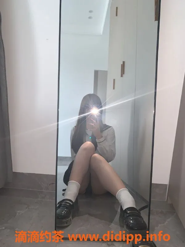 厦门楼凤-思明区美琪，24岁塄妹，162/45/36E，服务系