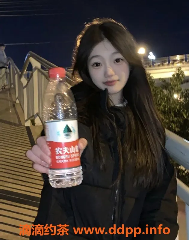 北京楼凤资源信息,朝阳18岁学妹白幼瘦，超乖巧可爱