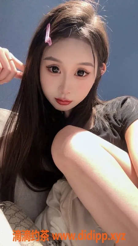 东莞楼凤-南城贝贝 173cm 20岁 700元体验诱惑服务