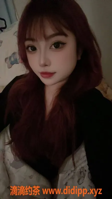 成都上门服务-成都小亲亲，21岁丰满妹，400元享服务