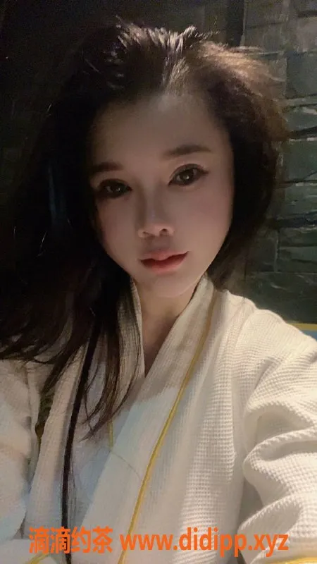 佛山楼凤-南海楠栖，800元验证美女等你约！