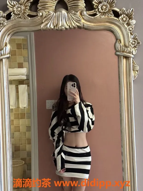 广州楼凤-天河嫩妹梓琪，超大胸，7P服务等你来体验