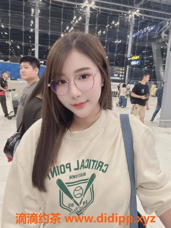 杭州上门服务-上城丁桥路22岁E杯美女，身高162，特价服务