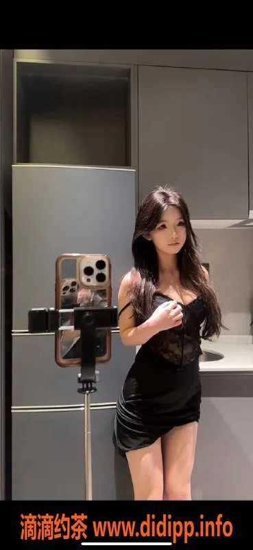 广州楼凤-天河嫩妹婉馨，口爆69式，900p起