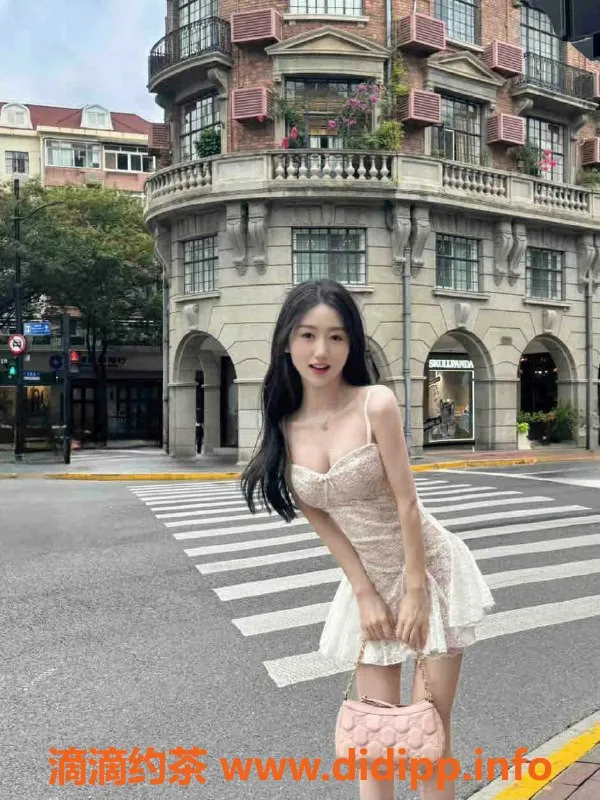 深圳楼凤-龙华沁妹，800元绝佳服务，快来体验！