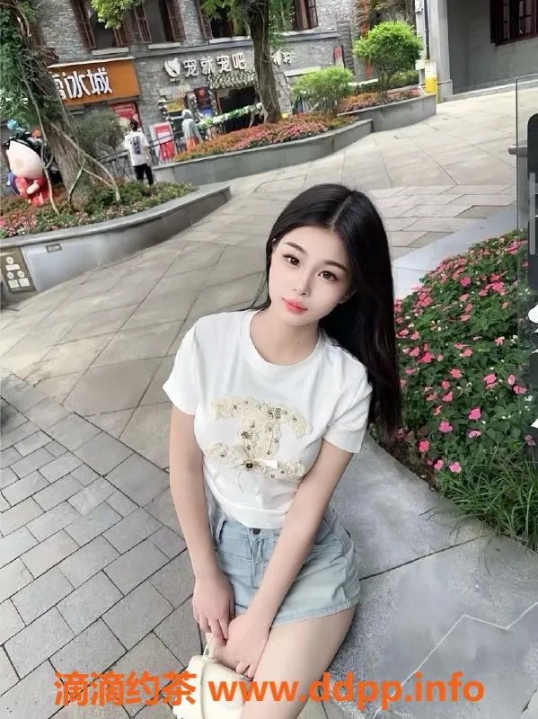 杭州楼凤-上城豆豆，800元舌吻服务等你来体验！