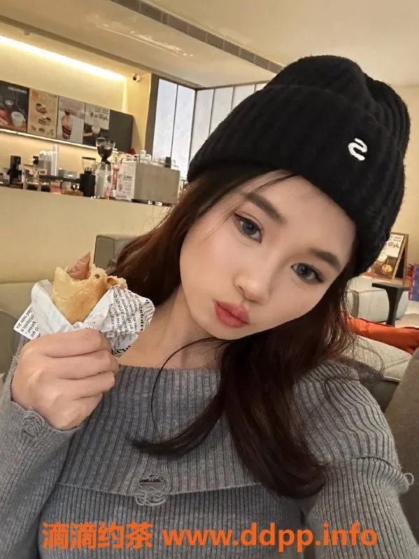 广州楼凤-海珠嫩妹小雨，900元一小时，视频验证真实！