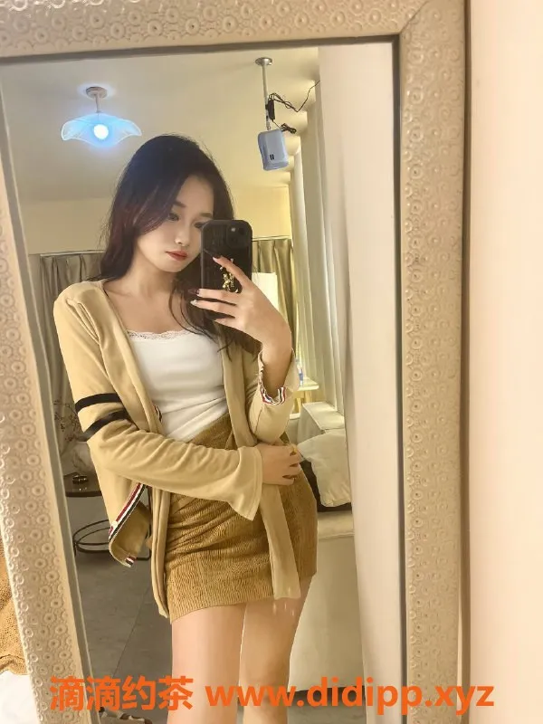 广州楼凤-海珠嫩妹小雨，900元一小时，视频验证真实！